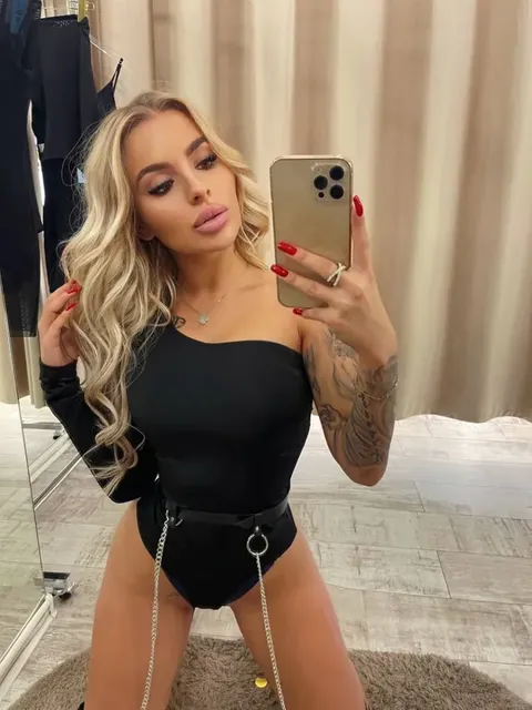 Аня