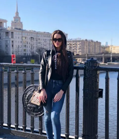 Анжела — тантрический массаж Москвы