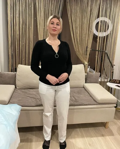 Алина — ветка сакуры Москвы