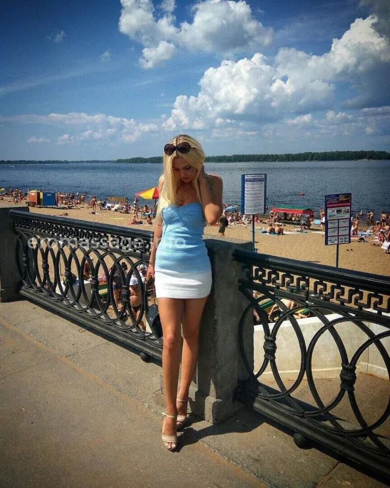 Vika, м. Авиамоторная — эротический массаж в Москве — фото 1